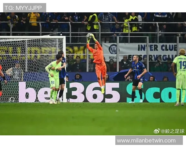 邝兆镭门前精彩突破连过三人可惜射门偏出令人叹息 邝兆镭门前精彩突破连过三人可惜射门偏出令人叹息