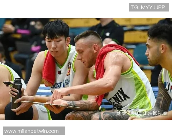 卡尔克布伦纳表现出色再添7分10板2帽继续展现实用价值