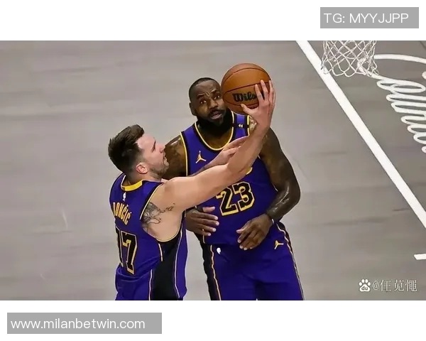 老詹新称号引热议魔仙哥曝与布朗尼东契奇同场竞技趣事 老詹新称号引热议魔仙哥曝与布朗尼东契奇同场竞技趣事